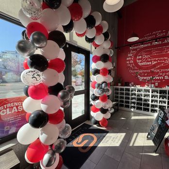Our Three Bees Events - Balloon Services Near Me