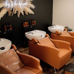 Manifest Hair Studio