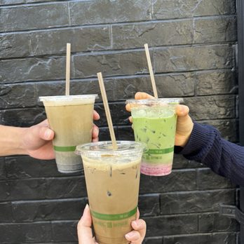 Kijitora - strawberry matcha, hoji latte, dirty black sesame - Coffee & Tea Near Me - Brooklyn, New York