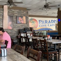 Paradise Cove Cafe - Great service!! I'll definitely come back when I'm in the area :)
