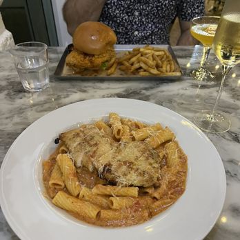 KC Bistro - Rose Pasta Classic Chicken Sandwich - Korean Near Me - Weston, Florida KC Bistro - Rose Pasta Classic Chicken Sandwich - Korean Near Me - Weston, Florida