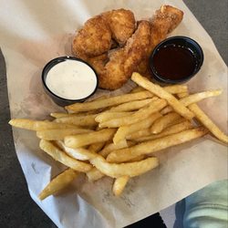 Friends Commerce Grill - Chicken tenders