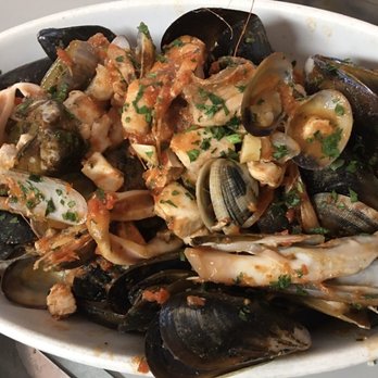 L'Antica Brace - Sauté seafood with tomato and olives - Steakhouses Near Me - Catania, Connecticut L'Antica Brace - Sauté seafood with tomato and olives - Steakhouses Near Me - Catania, Connecticut