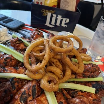Billy-Ho's - American Near Me - Pewaukee, Wisconsin