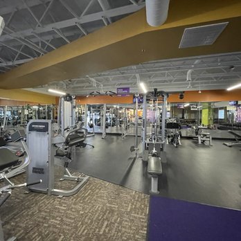 Anytime Fitness - Inside - Gyms Near Me - Rolling Meadows, Illinois Anytime Fitness - Inside - Gyms Near Me - Rolling Meadows, Illinois