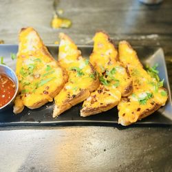 Dhoom - Chilli Cheese Toast - decent.