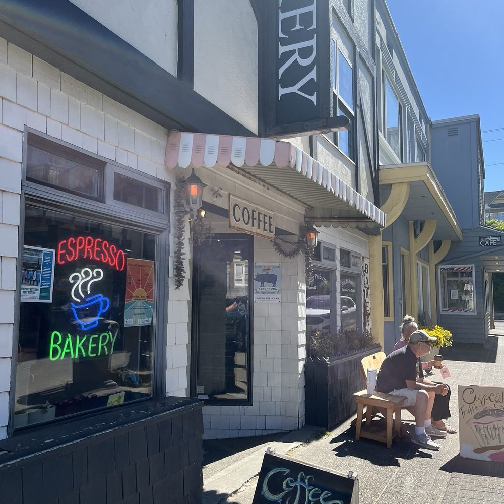 Blue Pig Bakery - Outside - Bakeries Near Me - Newport, Oregon