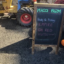 Macci Farm - Apples