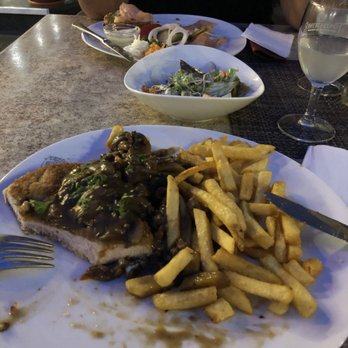Gülser Weinstube - leckeres Jägerschnitzel, auf Wunsch von Pute - Hotels Near Me - Koblenz, RP Gülser Weinstube - leckeres Jägerschnitzel, auf Wunsch von Pute - Hotels Near Me - Koblenz, RP