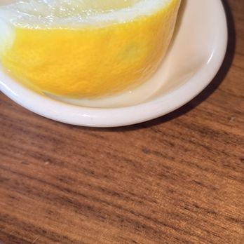 Walker Bros Original Pancake House - Lemon wedge for the Eggs Benedict with Hollondaise - Breakfast & Brunch Near Me - Schaumburg, Illinois