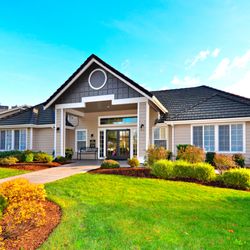 Bay Court at Harbour Pointe Apartments