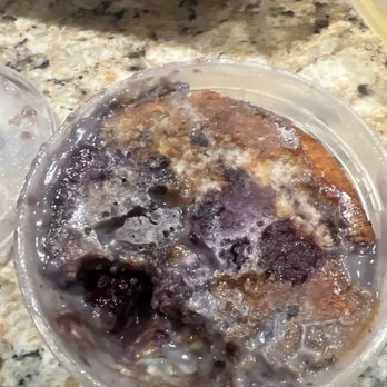 Tipsy Pig BBQ - Blackberry cobbler - Barbeque Near Me - Lilburn, Georgia