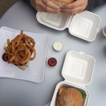 Burger Lounge - Burgers Near Me - La Jolla, California Burger Lounge - Burgers Near Me - La Jolla, California