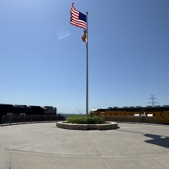 Kenefick Park - Kenefick park flag pole.  Big Boy No. 4023 and Centennial No. 6900. - Parks Near Me - Omaha, Nebraska