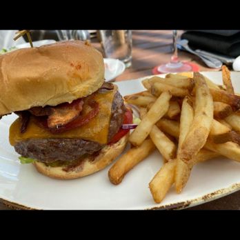 The Strand at Carillon Miami - Seafood Near Me - Miami Beach, Florida