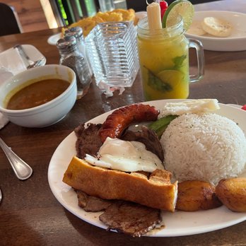 Noches De Colombia - Bandeja Paisa - Spanish Near Me - Newburgh, New York Noches De Colombia - Bandeja Paisa - Spanish Near Me - Newburgh, New York