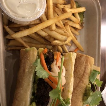 La Tour Cafe - Cafes Near Me - Honolulu, Hawaii