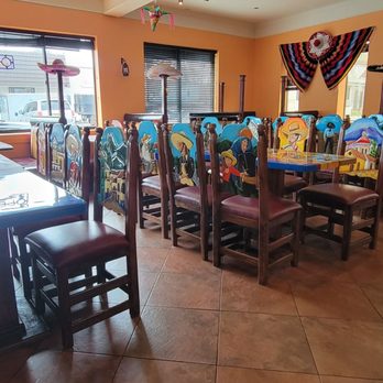 El Charro Mexican Restaurant - Dining Room - Mexican Near Me - North Providence, Rhode Island