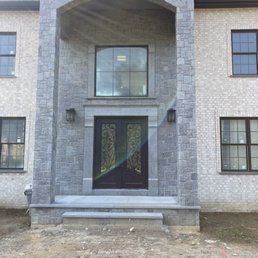 Exterior outside entrance of Benn's Masonry LLC - Fieldstone front entrance and arch design - Southbury, Connecticut Exterior outside entrance of Benn's Masonry LLC - Fieldstone front entrance and arch design - Southbury, Connecticut