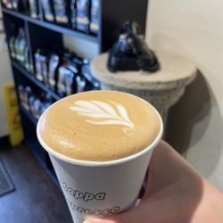 Kappa Espresso - Latte (12oz) - rich and delicious