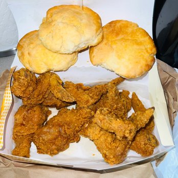 Tex’s Chicken & Burgers - 10 Piece Combo - Drums, Wings and Biscuits - American Near Me - Queens, New York Tex’s Chicken & Burgers - 10 Piece Combo - Drums, Wings and Biscuits - American Near Me - Queens, New York