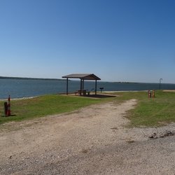 Lofer's Bend West - Lake front campsite