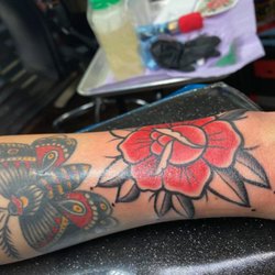 Lucky Horseshoe Tattoo - Lucky horseshoe