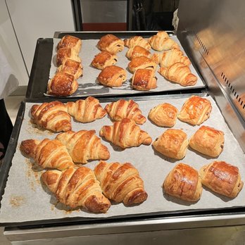 Le Foodist - Croissants - Cooking Schools Near Me - Paris, 75 Le Foodist - Croissants - Cooking Schools Near Me - Paris, 75