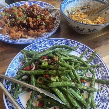 Chengdu Bistro - Green beans, Dan Dan noodles, chicken - Chinese Near Me - Chicago, Illinois