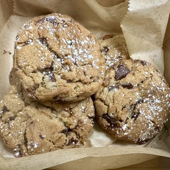 Ghost Kitchen Orlando - Belgian Chocolate Salted Caramel Cookies - Food Delivery Services Near Me - Belle Isle, Florida Ghost Kitchen Orlando - Belgian Chocolate Salted Caramel Cookies - Food Delivery Services Near Me - Belle Isle, Florida