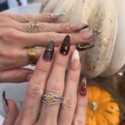 Golden File Nail Spa