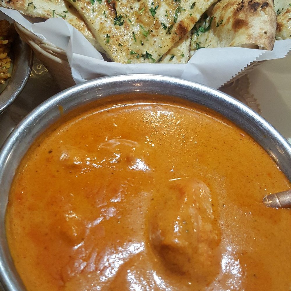 India Palace - Chicken tikka masala & garlic naan - Indian Near Me - Alameda, California