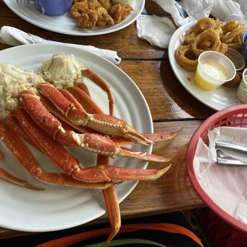 Iguanas - Snow Crab served with green beans, cole slaw, hush puppies, and I added the onion rings. - Seafood Near Me - St. Simons, Georgia