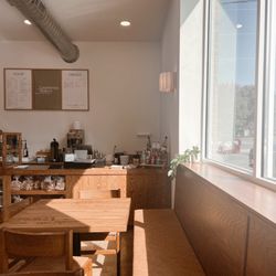 Lindstrom Bakery