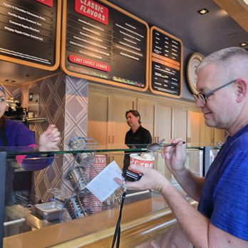 Salt & Straw - Ice Cream & Frozen Yogurt Near Me - Orlando, Florida