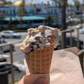 Cali Cream Homemade Ice Cream - Very rich bourbon butter pecan - Ice Cream & Frozen Yogurt Near Me - Encinitas, California