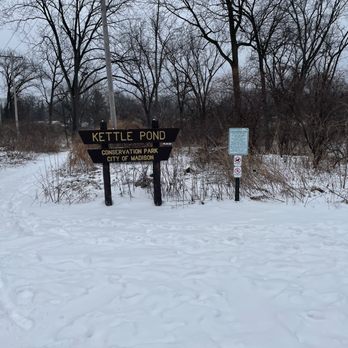 Kettle Pond - Entrance - Hiking Near Me - Madison, Wisconsin