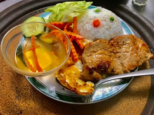 Dynasty Chinese and Vietnamese Cuisine by null