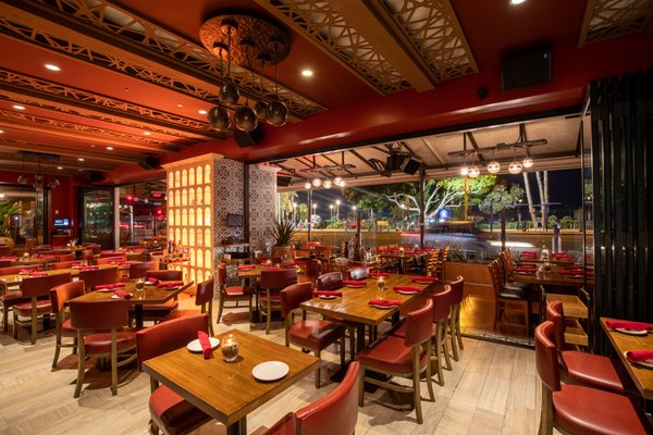 RED O CANTINA by null