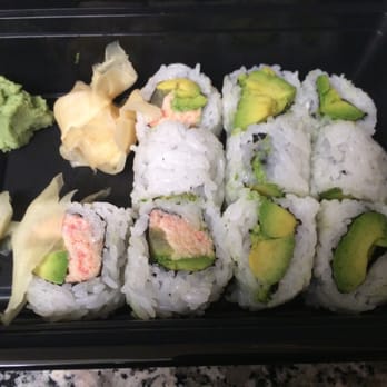 Tsuri - Again, vegetarian and non-vegetarian rolls mixed together.  Inexcusable. - Sushi Bars Near Me - Los Angeles, California