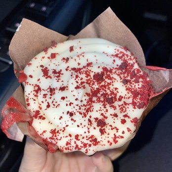Roeser's Bakery - Red velvet cupcake - Bakeries Near Me - Chicago, Illinois