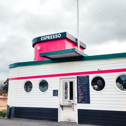 Steamers Espresso - outside