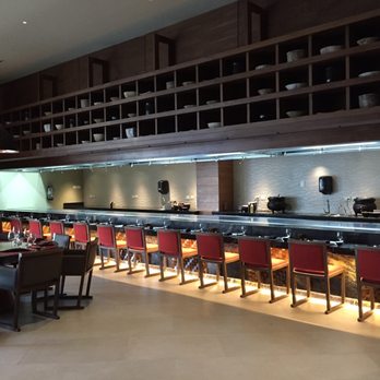 The Moongate - Asian Fusion Near Me - Cancún, AGU
