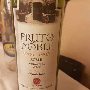 Nautilus - Try this wine in red or white. It's a local Alicante wine and it's beautiful - Spanish Near Me - Torrevieja, A