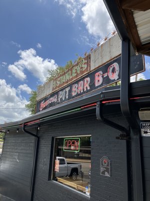 Stanley's Famous Pit Barbecue by null