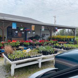 Huntertown Gardens - Front entrance: may 2022.