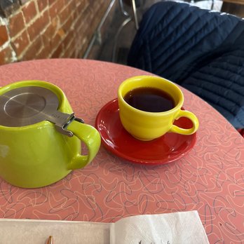 Smokey Row Coffee - Açaí green tea with honey tastes so good - Coffee & Tea Near Me - Pella, Iowa Smokey Row Coffee - Açaí green tea with honey tastes so good - Coffee & Tea Near Me - Pella, Iowa