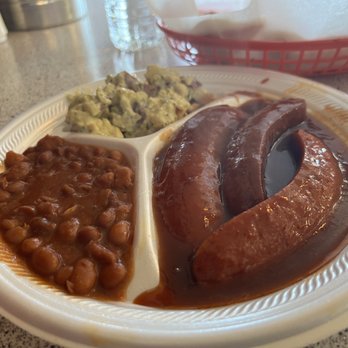 Smokey Pit Barbeque Texas Style - Hot link lunch with potato salad and bbq beans - Barbeque Near Me - Auburn, California Smokey Pit Barbeque Texas Style - Hot link lunch with potato salad and bbq beans - Barbeque Near Me - Auburn, California