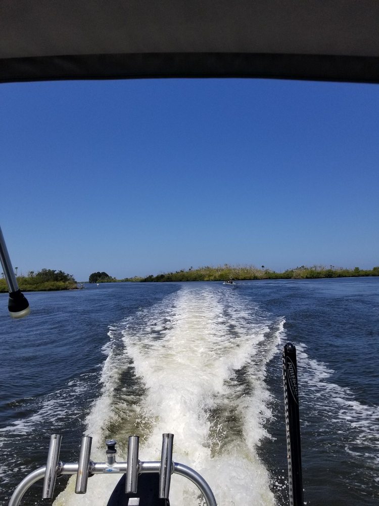 MS FINS OARHOUSE 2130 S Waterman Dr, Crystal River, Florida Fishing