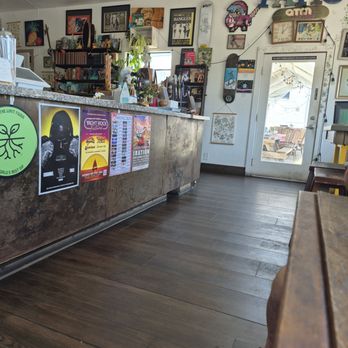 Eris Food - Inside the Restaurant - Vegan Near Me - Oceanside, California